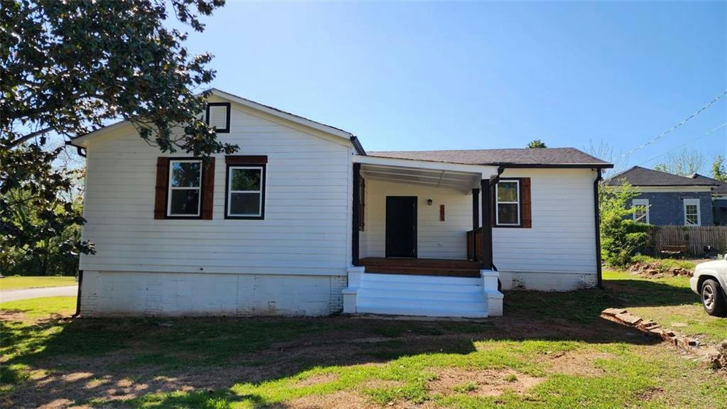 601 AVENUE H, WEST POINT, GA 31833, photo 1 of 33
