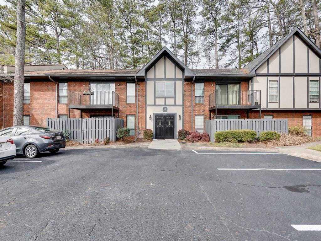 6851 ROSWELL RD APT A21, SANDY SPRINGS, GA 30328, photo 1 of 22